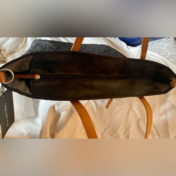 Petunia Pickle Bottom Black Quilted Diaper Bag and Changing Pad - Picture 4 of 7